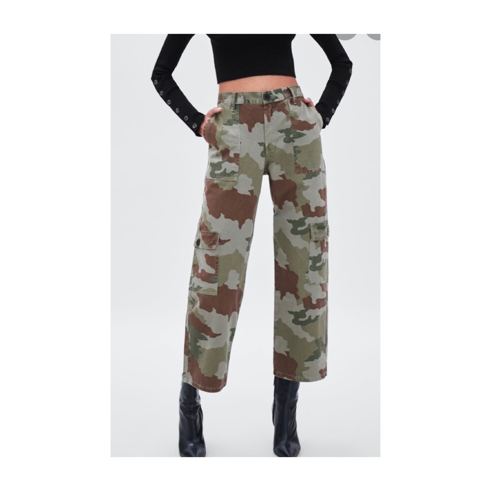 Zara Camouflage Cargo Pants